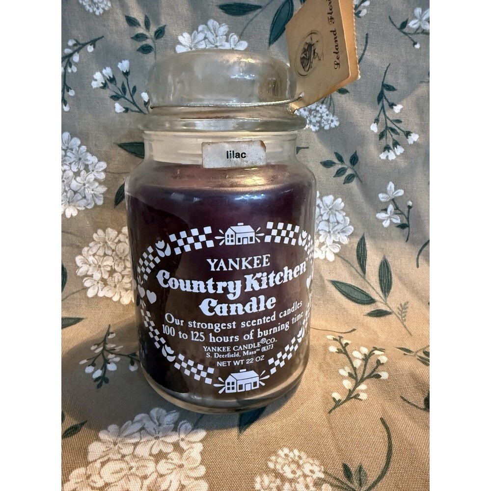 Vintage Yankee Candle Country Kitchen Lilac 22oz Large Jar Retired 95% Full Used